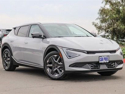 New 2025 Kia EV6 Light w/ Light LR Technology Package