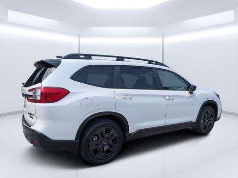 Used 2024 Subaru Ascent Onyx Edition w/ Popular Package Onyx AWD/4WD image 3