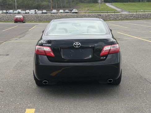 Used 2007 Toyota Camry XLE FWD image 6