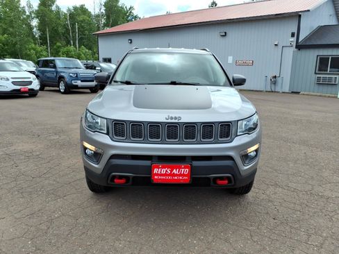 Used 2019 Jeep Compass Trailhawk AWD/4WD image 9