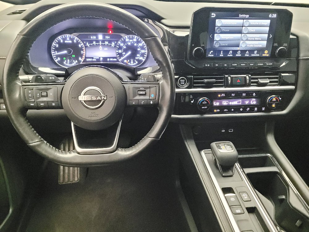 Used 2022 Nissan Pathfinder SL w/ SL Black Package FWD image 22