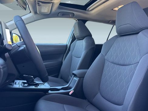New 2026 Toyota Corolla Cross LE FWD image 5