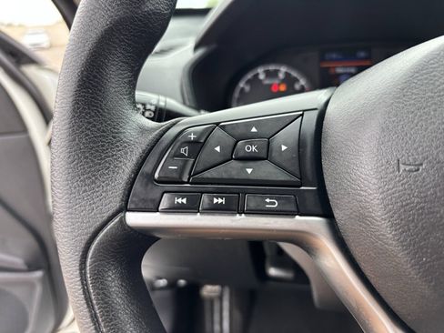 Used 2022 Nissan Altima 2.5 S FWD image 29