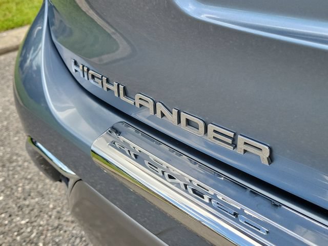 Used 2021 Toyota Highlander Platinum FWD image 9