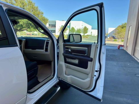 Used 2014 RAM 1500 Big Horn AWD/4WD image 40