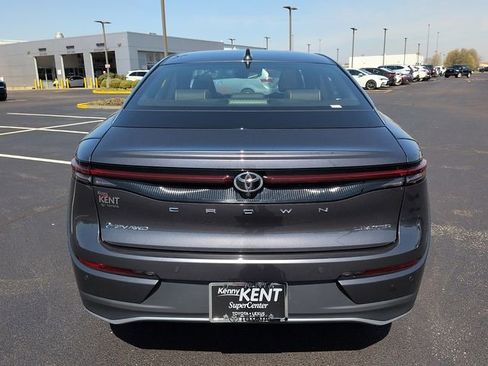 Certified 2024 Toyota Crown Limited image 5