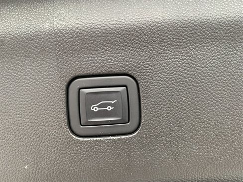 Used 2023 Buick Enclave Premium w/ Experience Buick Package image 12