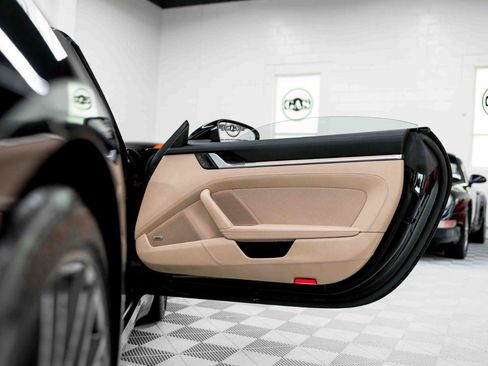 Used 2021 Porsche 911 Carrera S RWD image 40