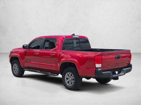Used 2017 Toyota Tacoma SR5 w/ Tow Package RWD image 7