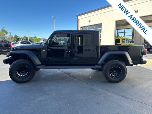 Used 2020 Jeep Gladiator Sport w/ Quick Order Package 24S AWD/4WD image 5