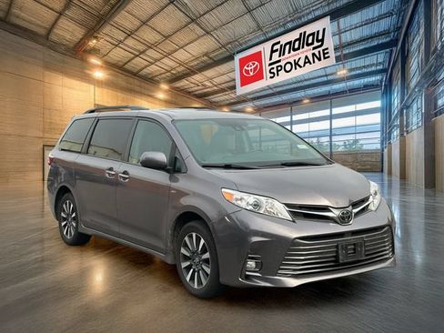 Certified 2019 Toyota Sienna XLE w/ XLE Navigation Package AWD/4WD image 3
