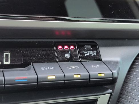 Used 2025 Toyota Camry SE w/ Multimedia Upgrade Package FWD image 22