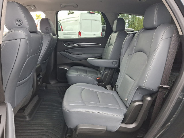 Used 2020 Buick Enclave Essence AWD/4WD image 17