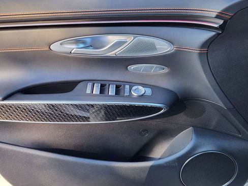 New 2026 Genesis GV70 3.5T Sport Prestige AWD/4WD image 18