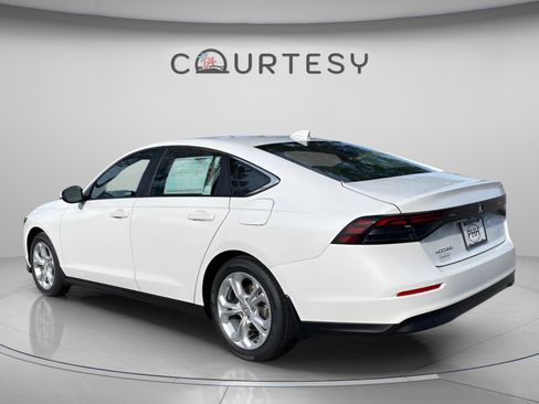 Used 2024 Honda Accord LX image 5