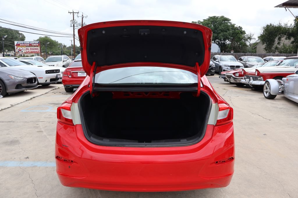 Used 2017 Chevrolet Cruze LS FWD image 14