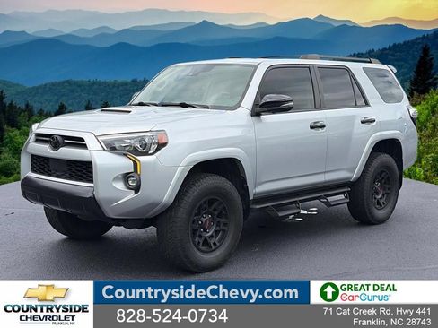 Used 2021 Toyota 4Runner Venture w/ Moonroof Package AWD/4WD image 1