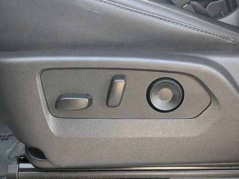 Used 2025 GMC Sierra 1500 SLT image 20