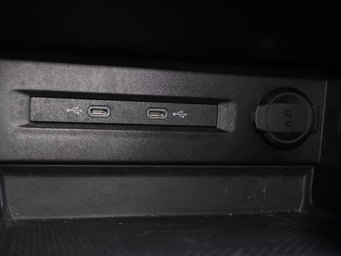 Used 2023 Volkswagen Taos SE image 18