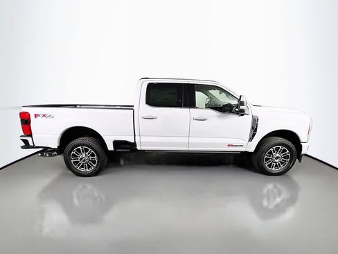 New 2026 Ford F250 Platinum w/ Platinum Plus Package AWD/4WD image 18