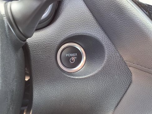 Used 2023 Toyota Corolla Cross AWD Hybrid image 14