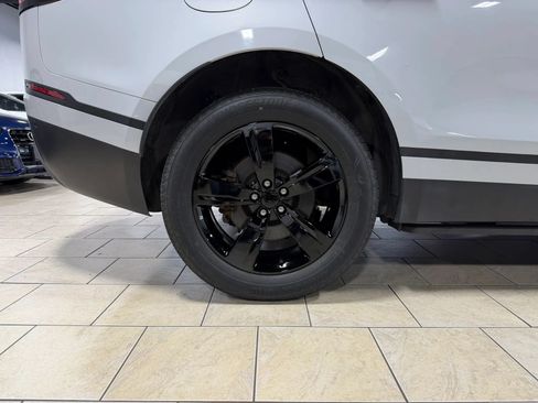 Used 2018 Land Rover Range Rover Velar S AWD/4WD image 38