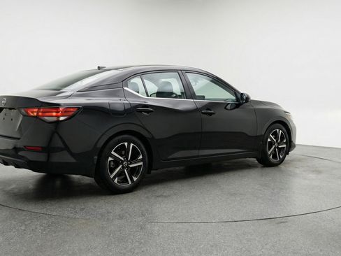 Used 2025 Nissan Sentra SV FWD image 9