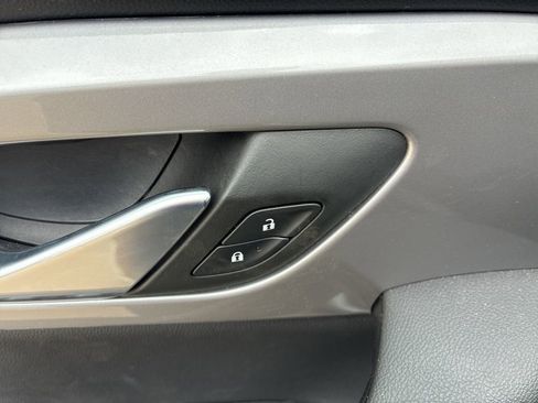 Used 2024 Chevrolet Blazer LT w/ Convenience Package FWD image 7