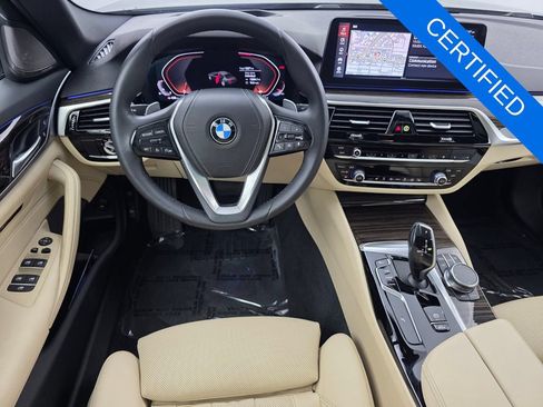Used 2023 BMW 530i w/ Premium Package RWD image 13