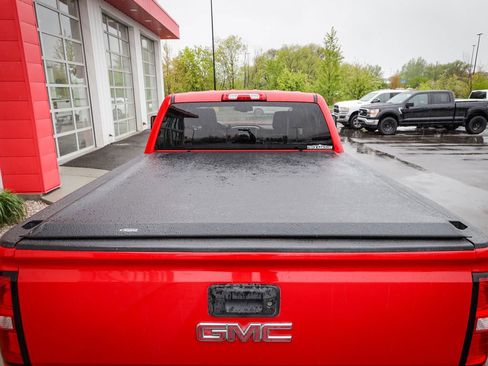 Used 2018 GMC Sierra 2500 SLT w/ Duramax Plus Package AWD/4WD image 6