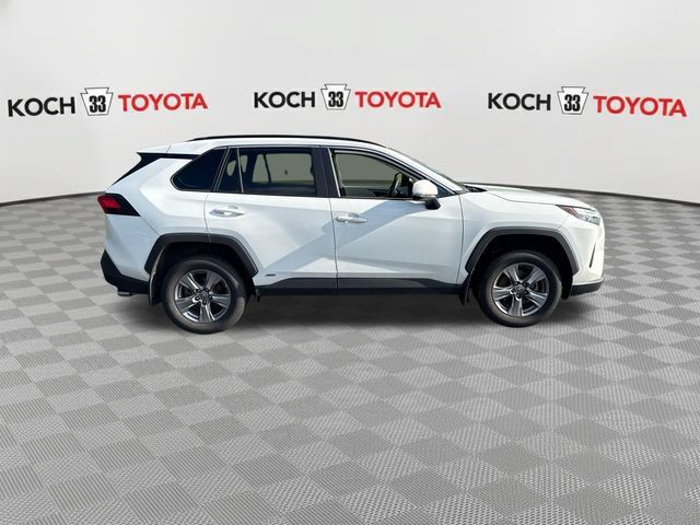 Certified 2024 Toyota RAV4 XLE AWD/4WD image 9