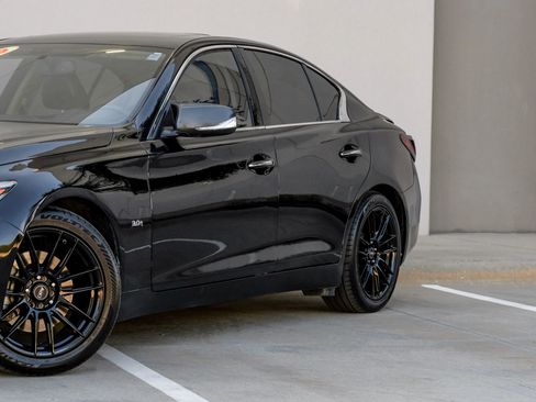 Used 2019 INFINITI Q50 Luxe w/ Essential Package (3.0T Luxe) image 12