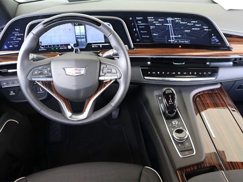 Certified 2024 Cadillac Escalade ESV Premium Luxury image 14