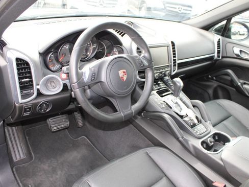 Used 2014 Porsche Cayenne image 13