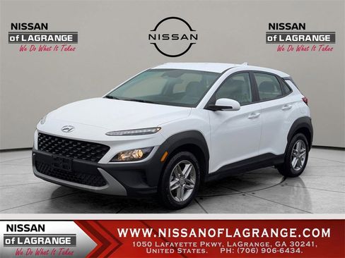 Used 2022 Hyundai Kona SE image 1