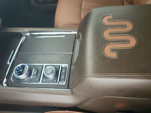Used 2024 Ford Expedition Max King Ranch AWD/4WD image 17