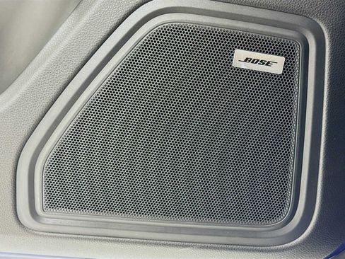 Certified 2026 Porsche Macan AWD/4WD image 12