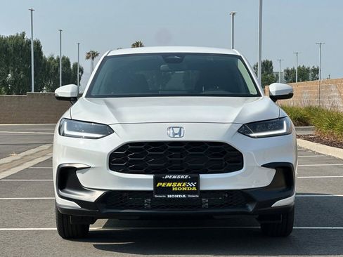 New 2026 Honda HR-V LX image 9