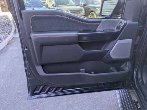 Used 2022 Ford F150 Platinum w/ Equipment Group 701A High image 12