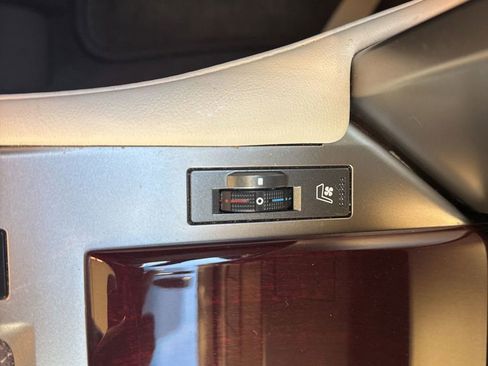 Used 2018 Lexus GX 460 Premium image 16