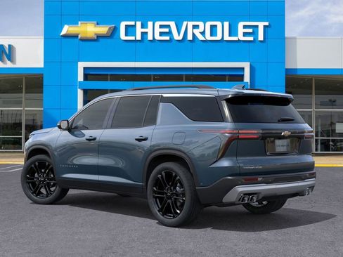 New 2026 Chevrolet Traverse LT image 3