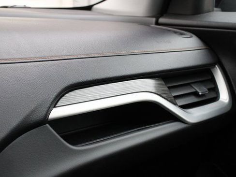 Used 2019 GMC Terrain SLT w/ Preferred Package image 21