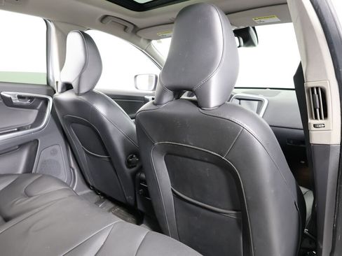 Used 2015 Volvo XC60 T6 Platinum image 20