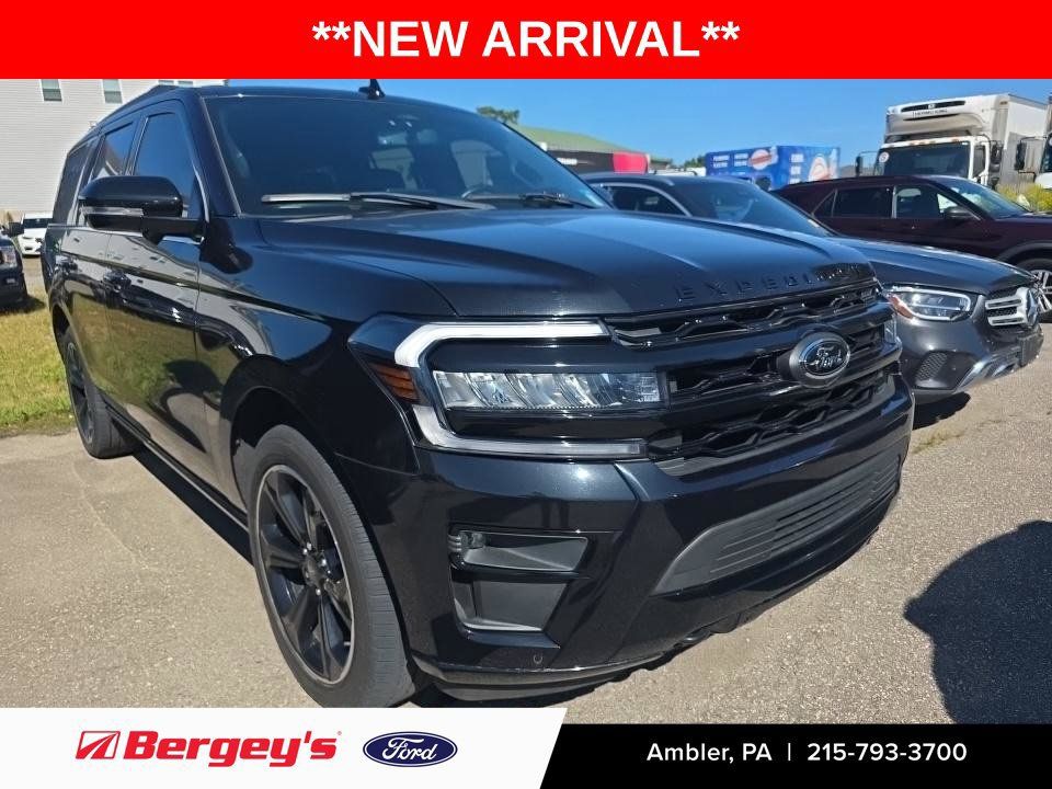 Used 2023 Ford Expedition Limited AWD/4WD image 1