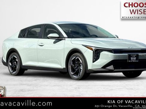 New 2026 Kia K4 EX image 1