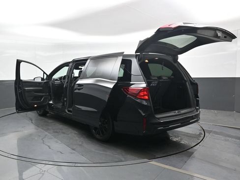 Used 2025 Honda Odyssey Sport-L image 52