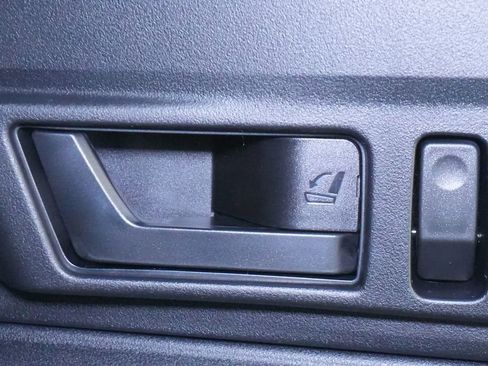 Used 2026 Subaru Outback Premium image 23