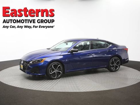 Used 2024 Nissan Altima 2.5 SR w/ SR Premium Package FWD image 59