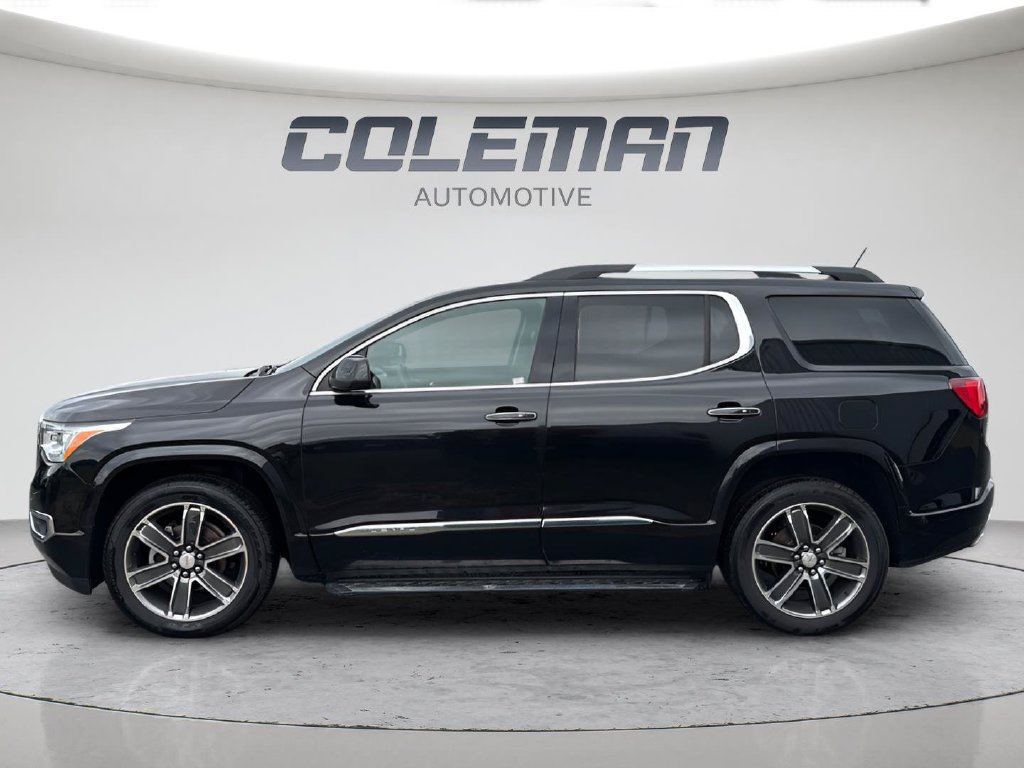 Used 2017 GMC Acadia Denali w/ Technology Package FWD image 9