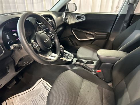 Used 2023 Kia Soul LX w/ Option Group 015 image 24